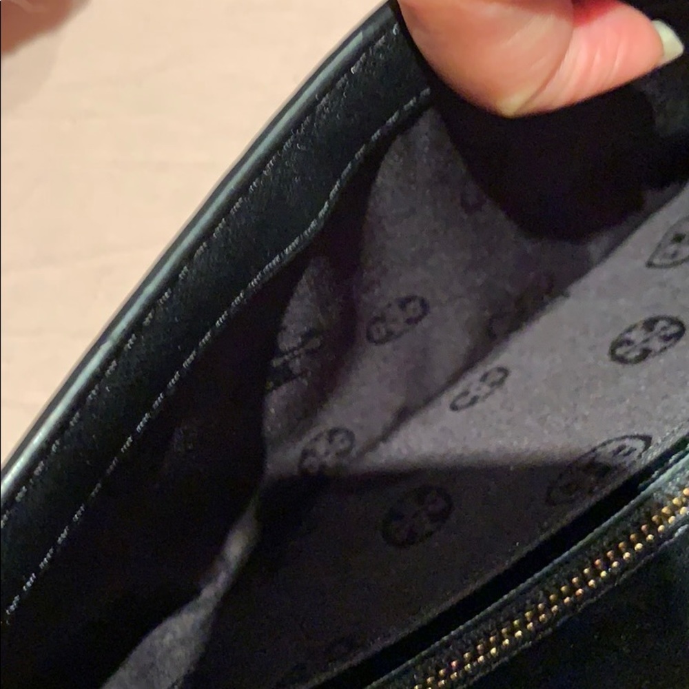 Clutch - Picture 3 of 5